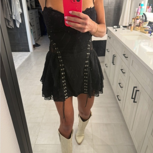 Cora Lace Mini Dress - Black - Picture 6 of 6